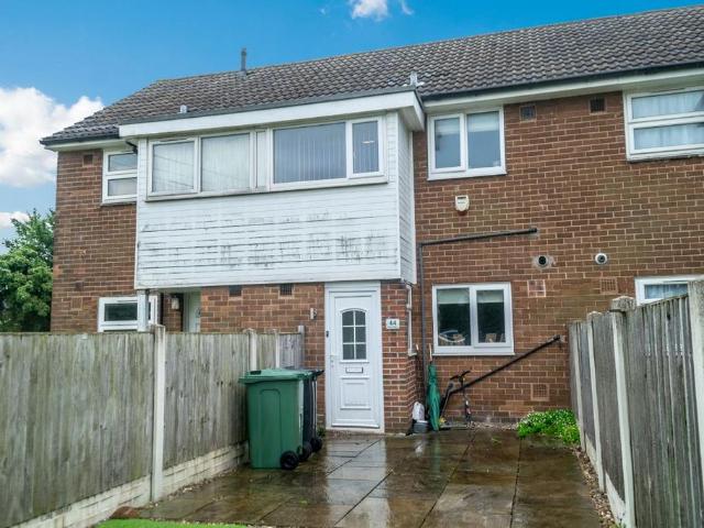 House for sale in Robin Hood, West Yorkshire