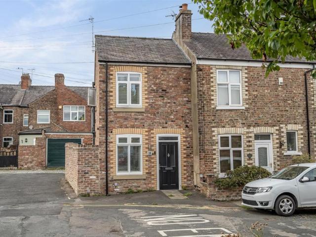 House for sale in Holgate, High Field