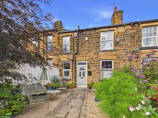House for sale in Churwell, West Yorkshire