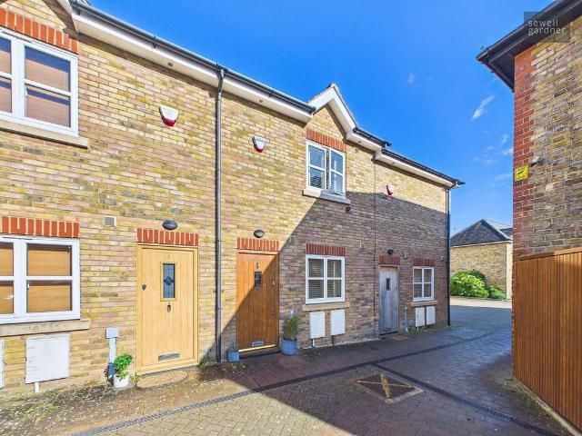 House for sale in Batchworth