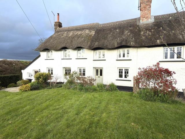 House for sale in Littleham, Budlake