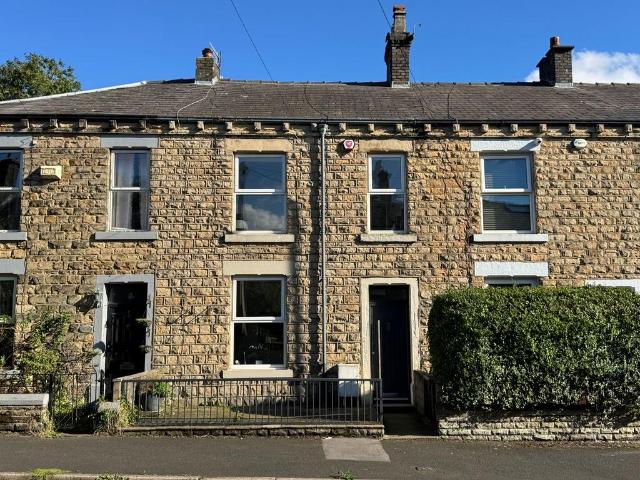 House for sale in Hadfield, High Peak
