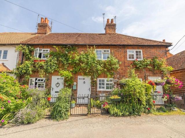 House for sale in Wooburn, Berghers Hill