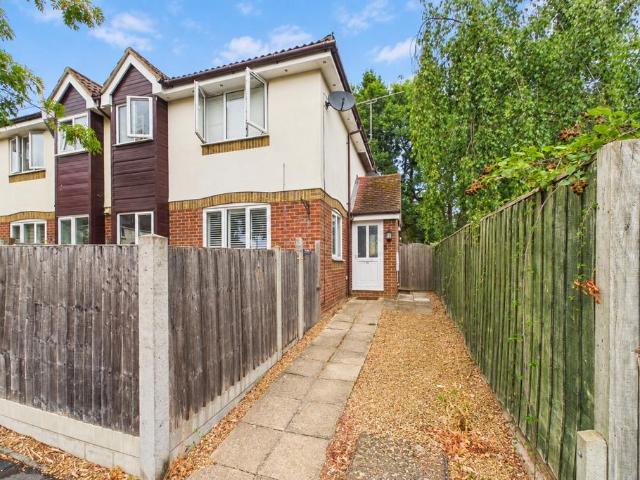 House for sale in Binfield