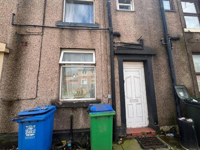 House for sale in Wardle, Burnedge