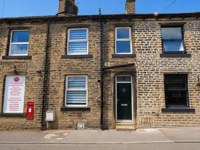 House for sale in Barkisland, West Yorkshire