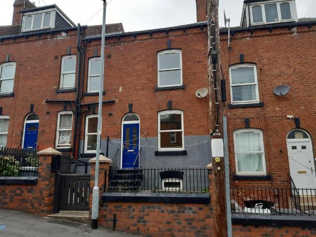 House for sale in Holbeck, West Yorkshire