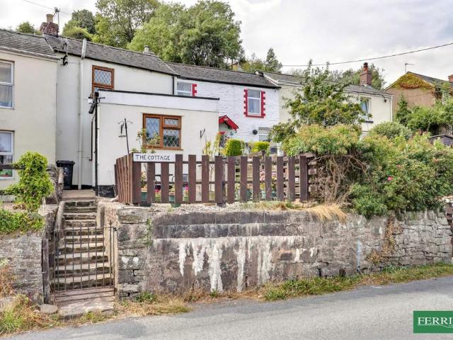 House for sale in Bromsberrow Heath, Gloucestershire