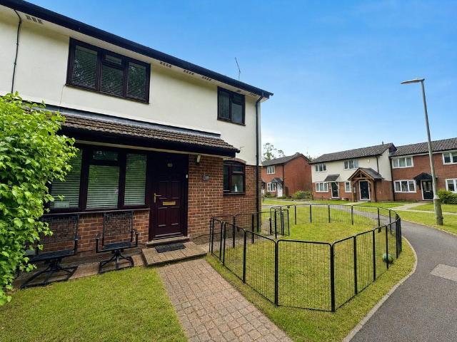 House for sale in Farnborough, Hampshire
