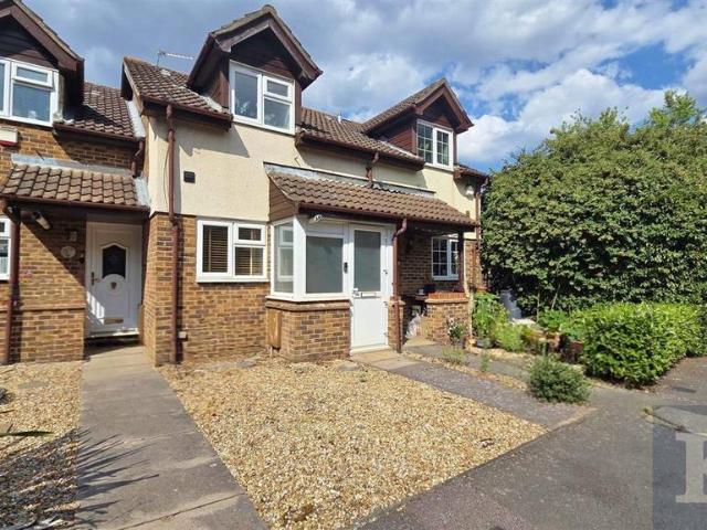 House for sale in Yeading, Greater London