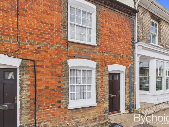 House for sale in Chelmondiston, Suffolk