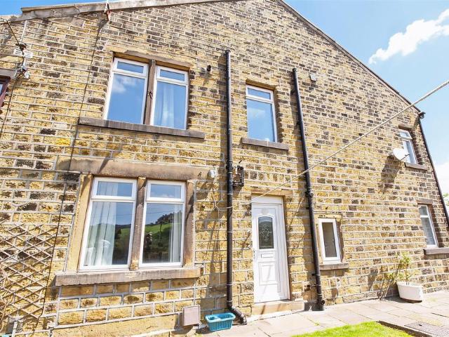 House for sale in Stainland & District, Stainland