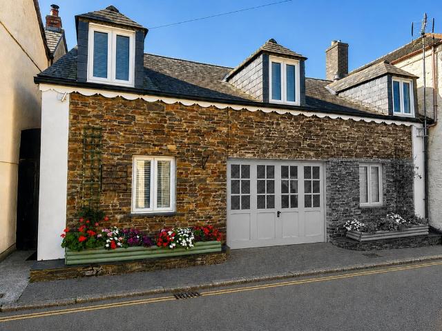 House for sale in Lostwithiel, Cornwall