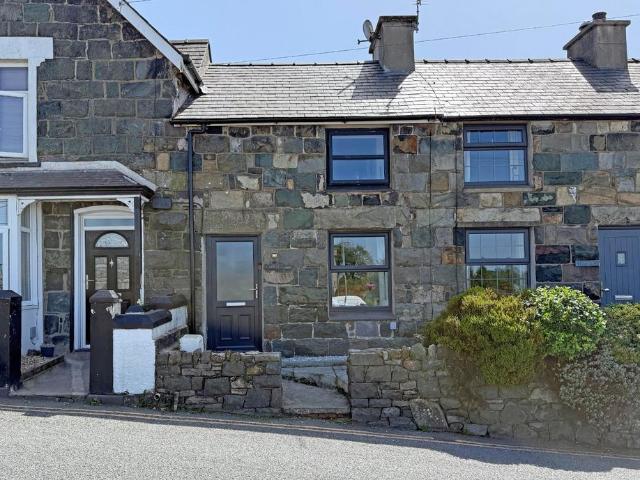 House for sale in Llandwrog, Wales