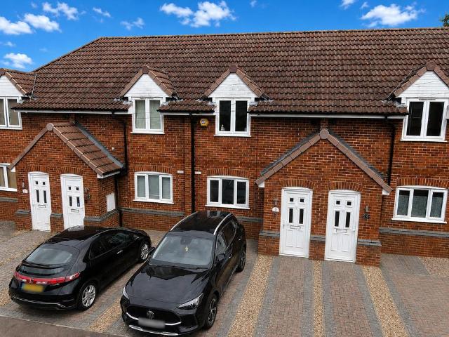 House for sale in Lewsey Farm, Luton