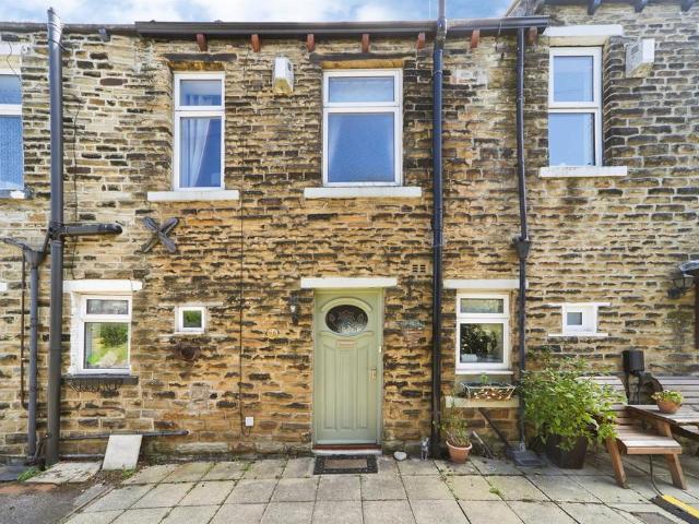 House for sale in Undercliffe, West Yorkshire