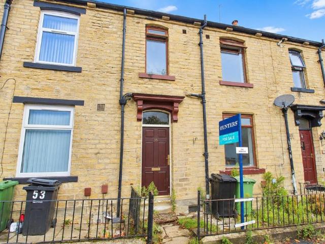 House for sale in Farsley, West Yorkshire