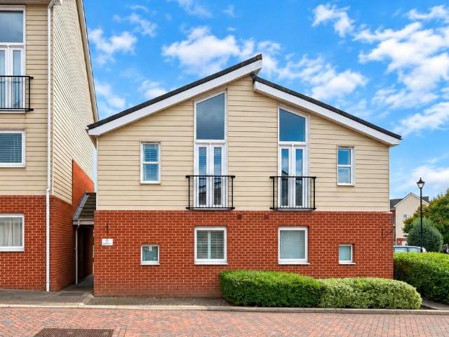 House for sale in Grove Park, Oad Street