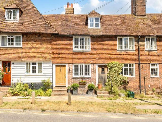 House for sale in Cranbrook & Sissinghurst, Sandown Park