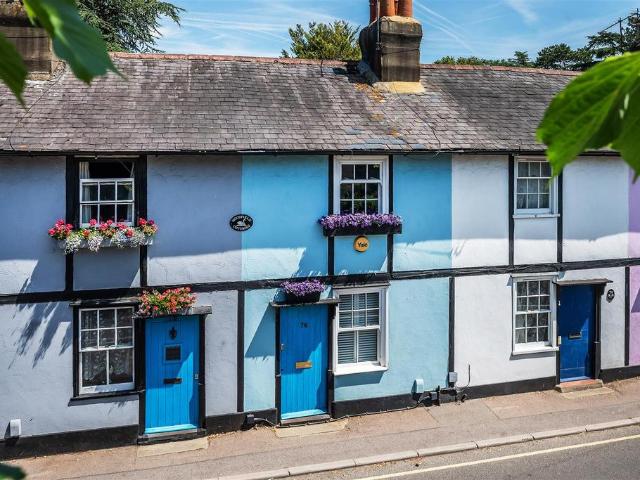 House for sale in Pachesham Park, Surrey