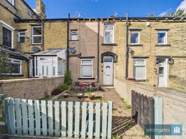 House for sale in Broad Folds, Bradford