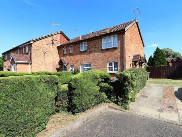 House for sale in Warden Hill, Luton