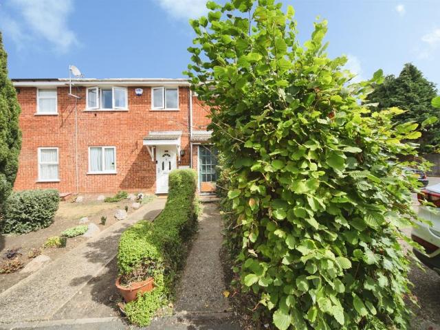 House for sale in Farley Hill, Spring Park
