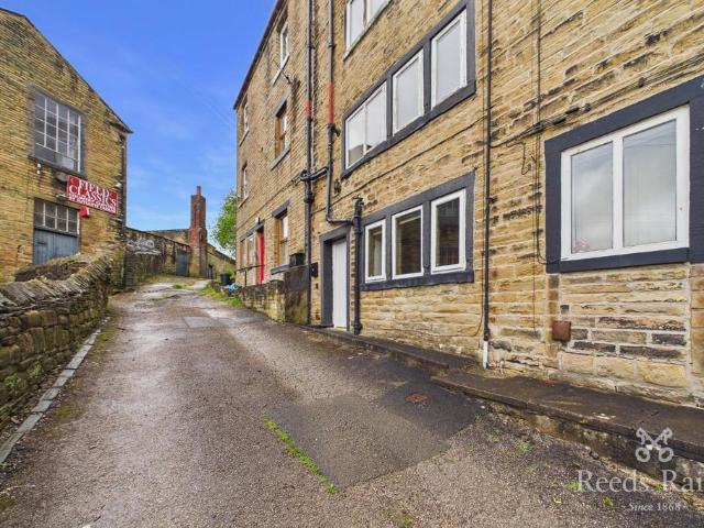 House for sale in Hebden Royd, Mytholmroyd