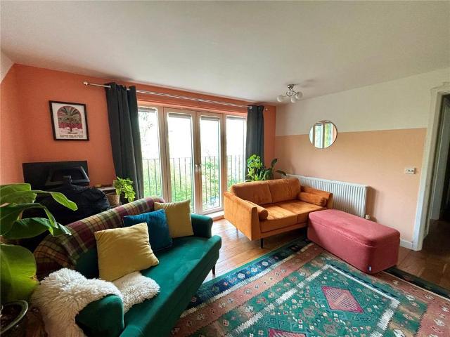 Flat for sale in Arbury, Cambridgeshire