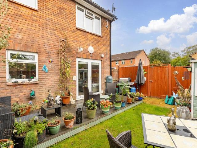 House for sale in Bewbush, Crawley