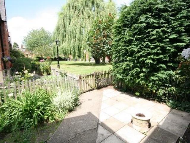 House for sale in Clewer Village, Windsor