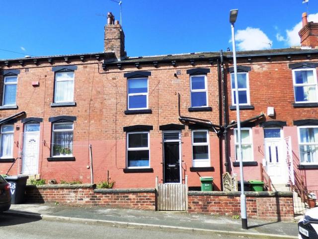 House for sale in Armley, West Yorkshire