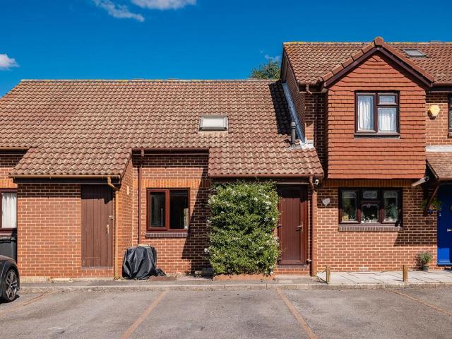 House for sale in London Borough of Croydon, Greater London