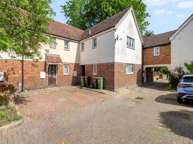 House for sale in Greater London