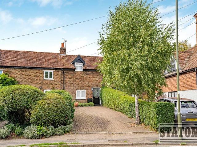 House for sale in Highwood Hill, Greater London