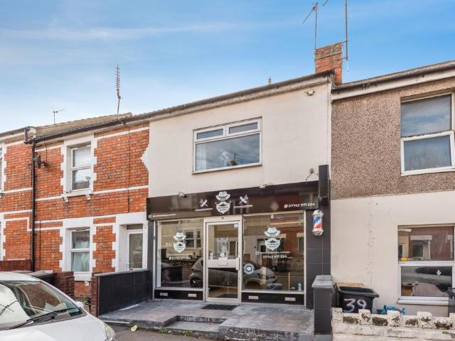 House for sale in Old Town, Swindon