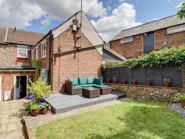 House for sale in Pouchen End, Hertfordshire