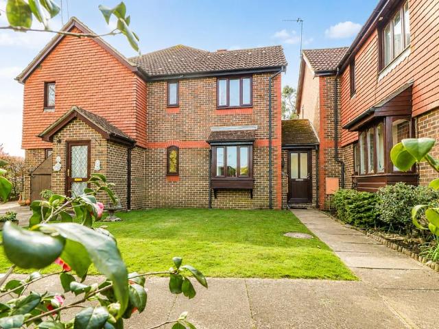 House for sale in Hawkenbury, Sandown Park