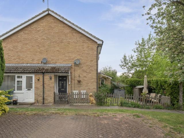 House for sale in Sandown Park, Kent