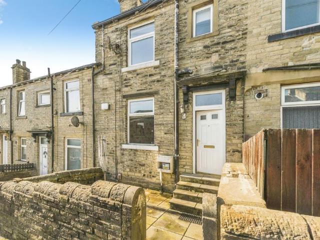 House for sale in Woodside, Bradford