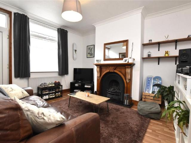 House for sale in Hyde Park, West Yorkshire