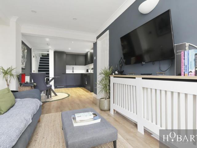 House for sale in Stroud Green, Greater London
