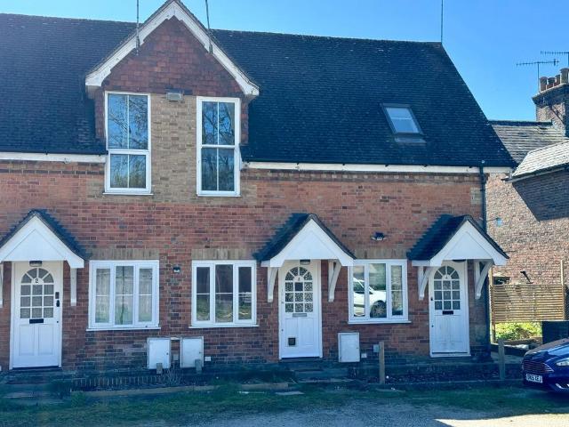 House for sale in The Butts, Kent