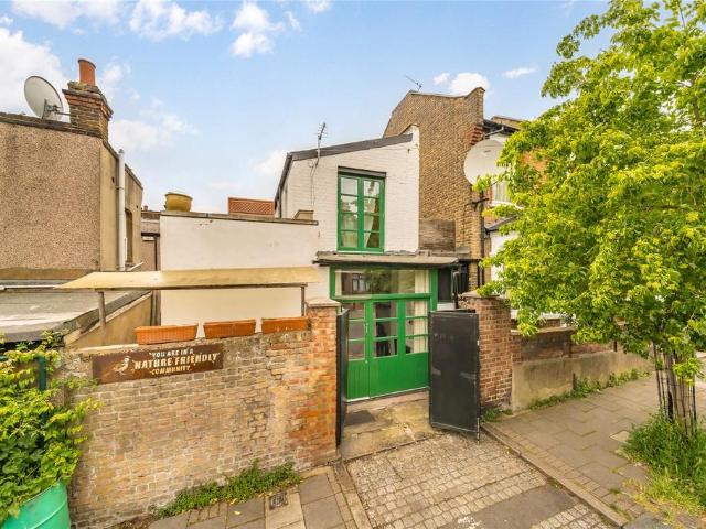 House for sale in Homerton, Greater London