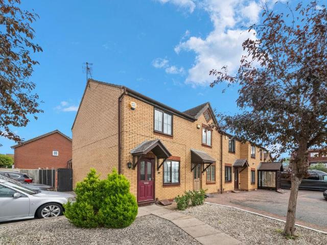 House for sale in London Borough of Hillingdon, Greater London