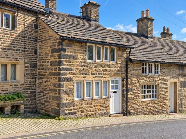 House for sale in Glossop, High Peak