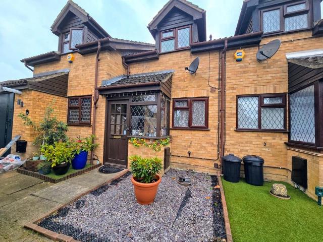 House for sale in Yeading, Greater London
