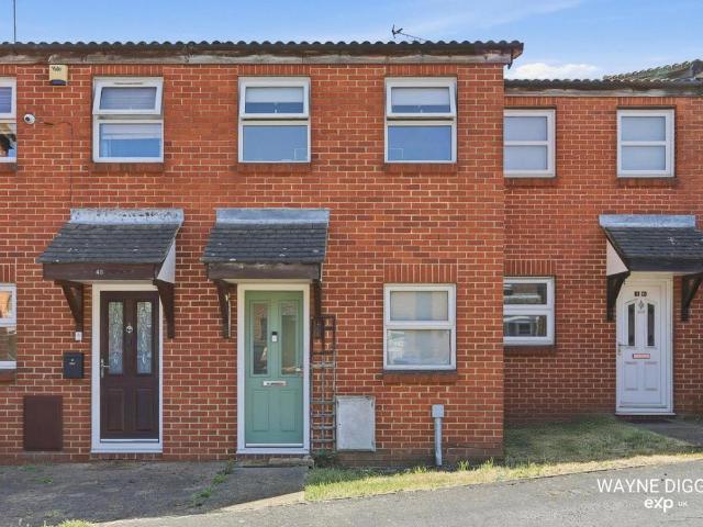 House for sale in Purfleet, Essex