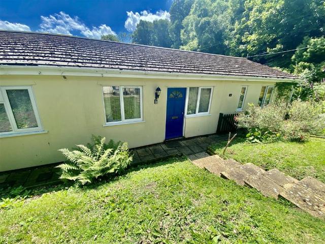 House for sale in Charmouth
