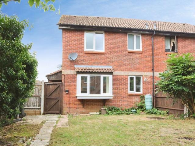 House for sale in Wexham, George Green